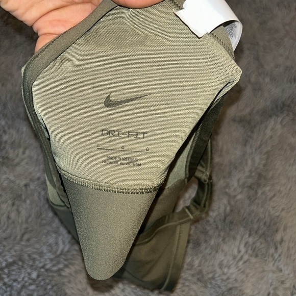 Nike Indy Women’s Light Support V Neck Sports Bra - Picture 9 of 9